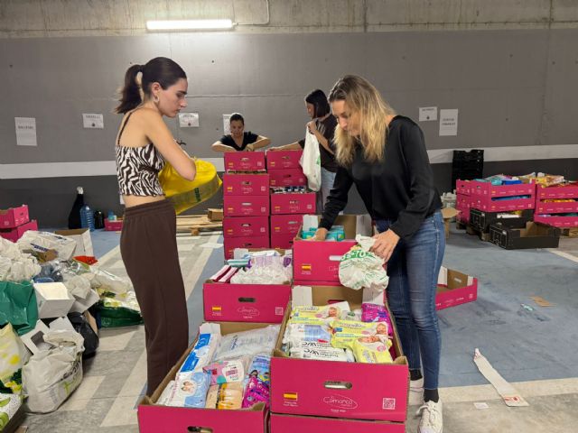 El Ayuntamiento de Lorca mantendrá abierto hasta el viernes por la tarde el punto de recogida de donaciones de IFELOR - 1, Foto 1