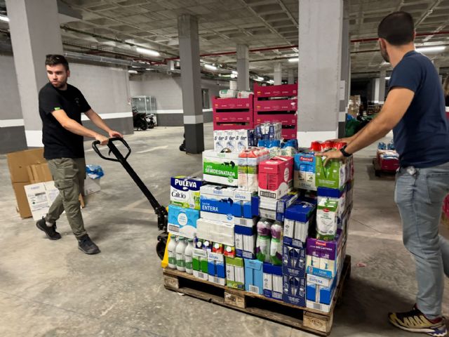 El Ayuntamiento de Lorca mantendrá abierto hasta el viernes por la tarde el punto de recogida de donaciones de IFELOR - 5, Foto 5