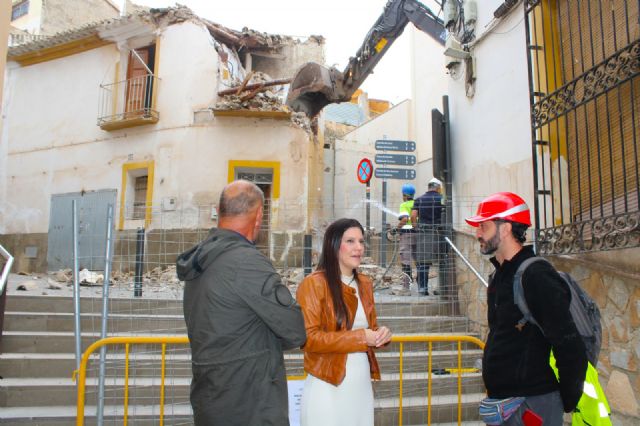 El Ayuntamiento derriba una edificación para recuperar la Torre 9 y la Cortina 13 de la antigua Muralla Medieval de Lorca - 2, Foto 2