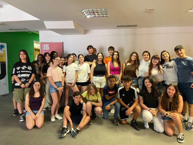 El Club de Idiomas abre el plazo extraordinario de solicitud destinado a jóvenes de 12 a 20 años - 1, Foto 1