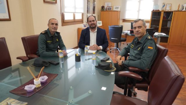 Cervera se reúne con el coronel jefe de la Guardia Civil en la Región de Murcia - 1, Foto 1