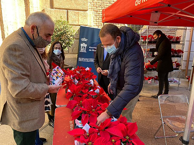 Flores de Pascua solidarias en Santa Eulalia para ayudar a las familias afectadas por la pandemia - 3, Foto 3