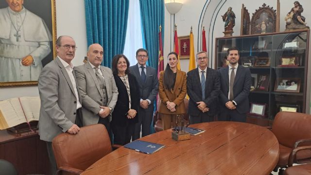 La UCAM crea la primera Cátedra de Gestión Administrativa en España - 1, Foto 1