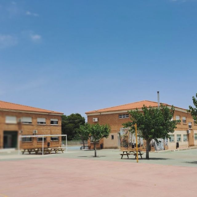 El ayuntamiento renovará las carpinterías interiores de los colegios de Portmán y el garbanzal - 1, Foto 1