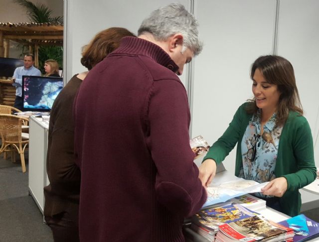 La Comunidad presenta su oferta de buceo en la feria 'Duikvaker' de Holanda para atraer más turistas durante todo el año - 1, Foto 1