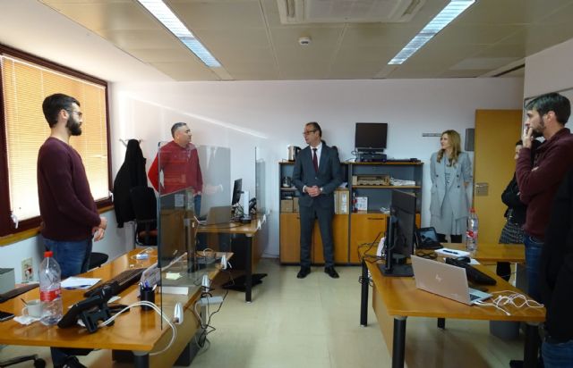 Marín visita el SEF para coordinar con su directora actuaciones en materia de educación y empleo - 1, Foto 1