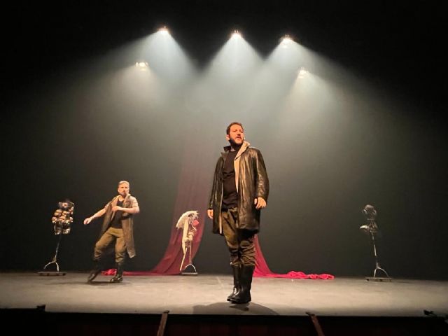 2.800 estudiantes de Secundaria y Bachiller asistirán a la obra de Teatro La Loca Historia de la Literatura - 2, Foto 2