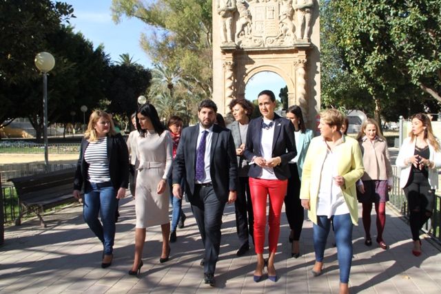 López Miras: La Región de Murcia será mejor cuando las candidatas del PP sean alcaldesas de sus municipios - 2, Foto 2