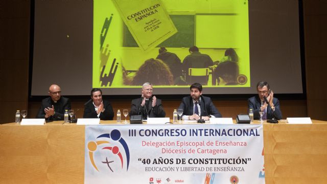 Fernando López Miras asiste al acto de apertura del III Congreso Internacional 40 años de la Constitución. Educación y Libertad de Enseñanza - 1, Foto 1