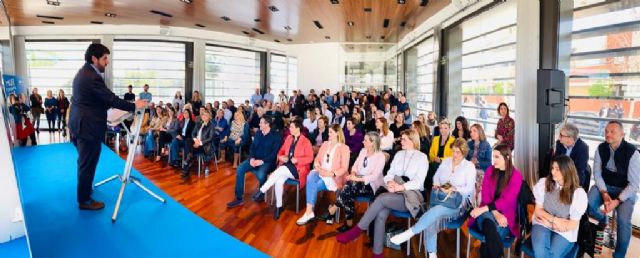 López Miras: La igualdad real es autonomía, lo que va unido al empleo y en ese objetivo nadie le da lecciones al PP - 1, Foto 1