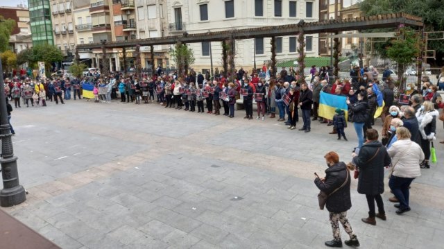 Concentración masiva en Cieza contra la guerra en Ucrania - 1, Foto 1