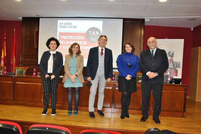 El Colegio de Abogados analiza las medidas de protección de la infancia y adolescencia frente a la violencia - 2, Foto 2