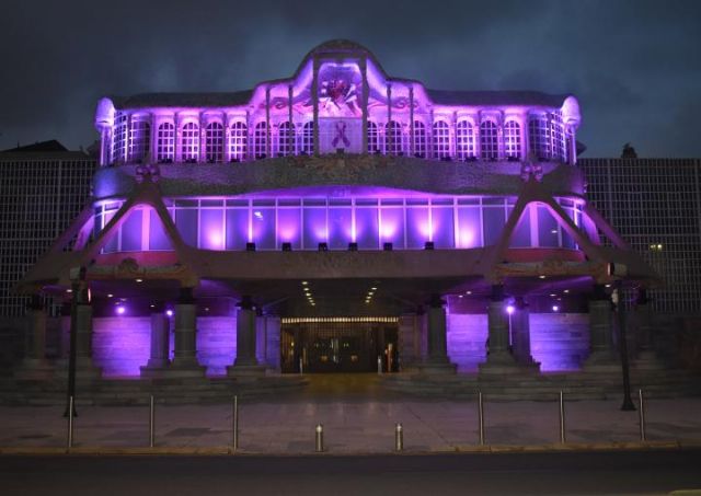 La Asamblea Regional se ilumina de morado con motivo del Día Internacional de la Mujer - 1, Foto 1