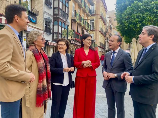 El PP condena las incendiarias declaraciones de la vicepresidenta del Gobierno, Yolanda Díaz, en contra del sector de la hostelería y de la restauración - 1, Foto 1