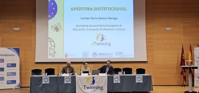 Más de 200 docentes participan en la jornada eTwinning que promueve el intercambio y la colaboración entre centros europeos - 1, Foto 1