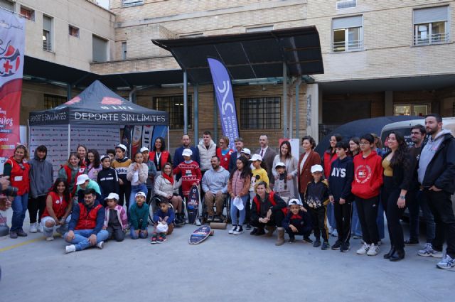 La Asociación B-Life, Cruz Roja Juventud, la Federación de Surf de la Región de Murcia y el Consejo Superior de Deportes promoverán la conciencia medioambiental y la inclusión social en las escuelas, a través del deporte - 4, Foto 4