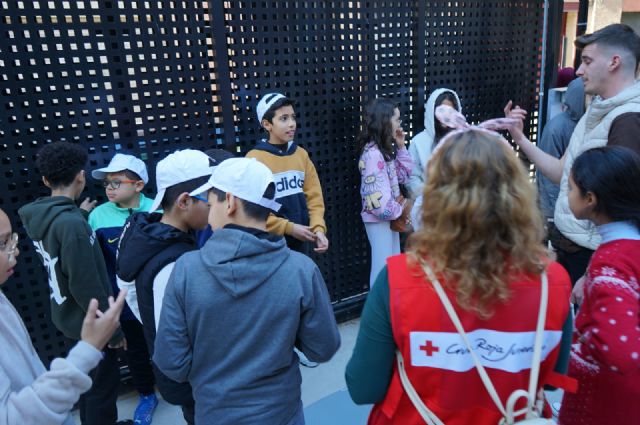 La Asociación B-Life, Cruz Roja Juventud, la Federación de Surf de la Región de Murcia y el Consejo Superior de Deportes promoverán la conciencia medioambiental y la inclusión social en las escuelas, a través del deporte - 5, Foto 5