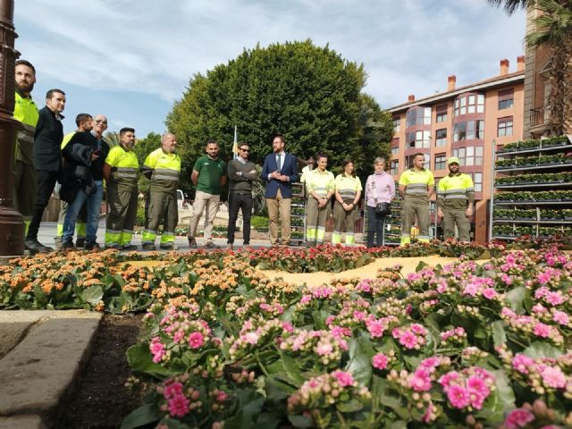 Más de 100.000 plantas de flor de temporada darán color y aroma a las zonas verdes de la ciudad en primavera - 1, Foto 1