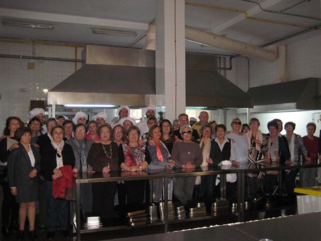 Visita didáctica de los mayores a los curso de cocina del SEF - 1, Foto 1