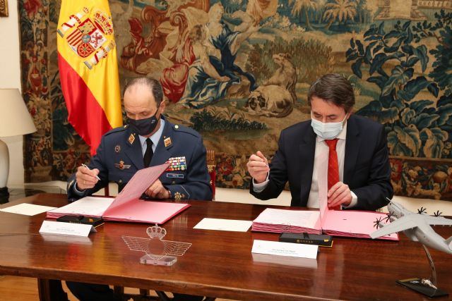 Repsol y el Ejército del Aire firman un acuerdo de colaboración en el ámbito de la movilidad aérea sostenible - 2, Foto 2