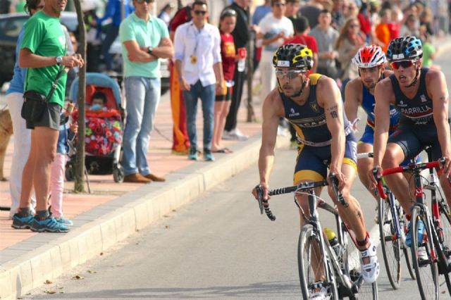 Triple medalla para la UCAM en el Campeonato de España Universitario de triatlón - 1, Foto 1