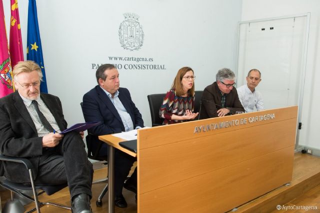 El Ayuntamiento apoya a los vecinos del Mar Menor en sus movilizaciones para la regeneracion de la laguna salada - 1, Foto 1