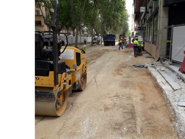 Completada la demolición del pavimento de un tramo de 2.800 m2 de Alfonso X - 2, Foto 2