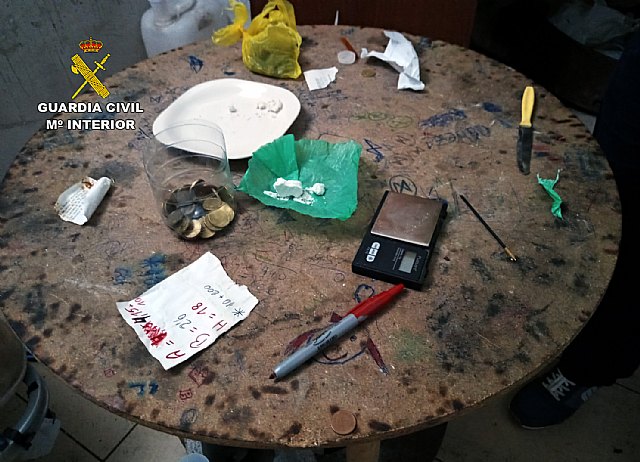 La Guardia Civil vuelve a desmantelar un activo punto de venta de droga en Llano de Brujas - 1, Foto 1