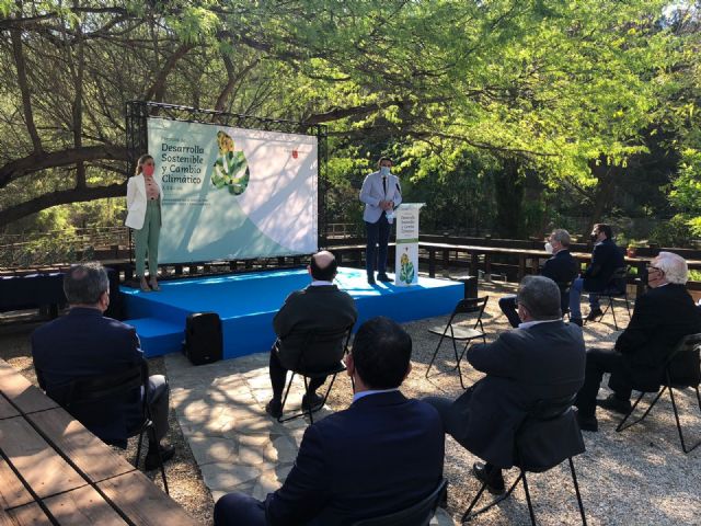 La Comunidad entrega 13 distinciones en la X edición de los Premios de Desarrollo Sostenible y Cambio Climático - 2, Foto 2