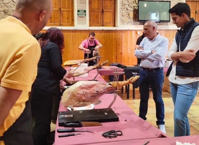 Éxito rotundo en el curso de Cortador de Jamón - 1, Foto 1