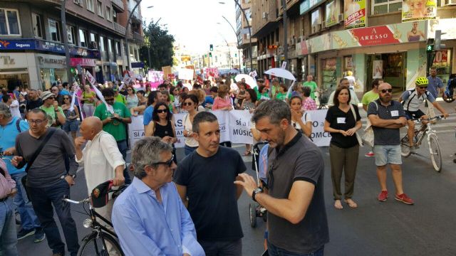 Urralburu: El curso escolar acaba como el rosario de la aurora por la calamitosa gestión del gobierno de Pedro Antonio Sánchez - 1, Foto 1