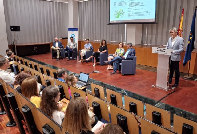 Un curso de la Comunidad conforma las hojas de ruta en responsabilidad social corporativa de cuatro ayuntamientos - 1, Foto 1