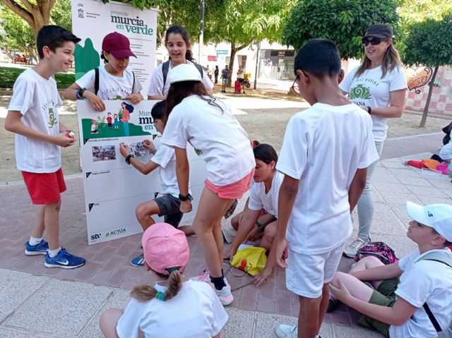 Escolares de cinco centros conmemoran el Día del Medio Ambiente con una plantación de árboles en el jardín José Antonio Camacho de Santiago el Mayor - 3, Foto 3