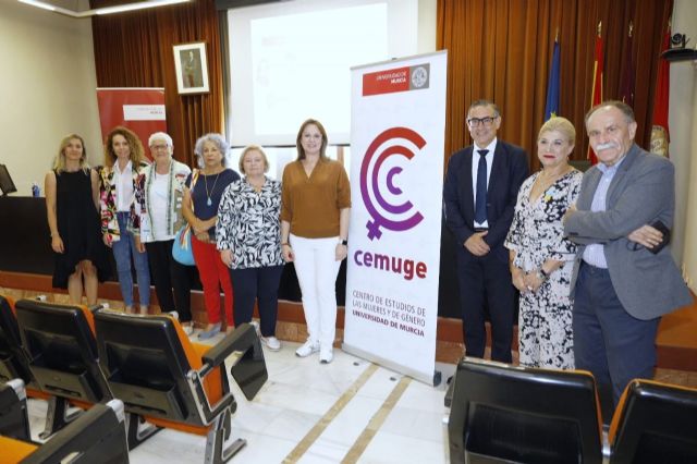 Isabel Franco asiste a Diálogo a 3 con las mujeres murcianas 2022 - 1, Foto 1