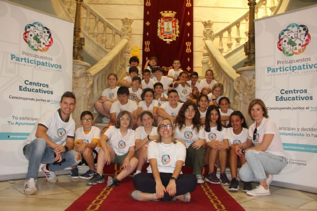 Cerca de 2 mil alumnos pasan por el Palacio Consistorial con el programa de Presupuestos Participativos - 1, Foto 1