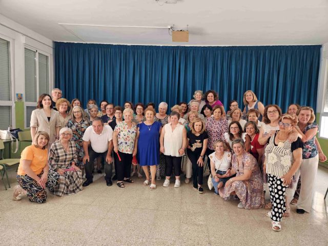 El Ayuntamiento de Caravaca clausura el taller ‘Risomemoria’ - 1, Foto 1