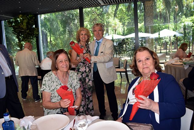 Sociedad. Sevilla . Excurción y almuerzo con los amigos de la capa en sevilla - 5, Foto 5