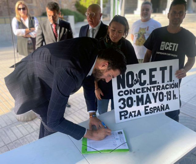 Gonzalo López: “La paralización de las obras en el campamento de inmigrantes muestra la utilidad de Vox en el Gobierno de Cartagena - 2, Foto 2