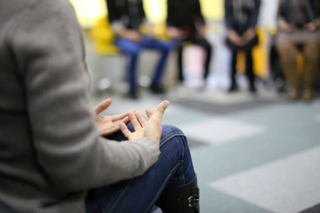 Unos 1.000 pacientes derivados desde Atención Primaria han completado su participación en los grupos de apoyo de salud mental en 2025 Unos 1.000 pacientes derivados desde Atención Primaria han completado su participación en los grupos de apoyo de salud mental en 2025