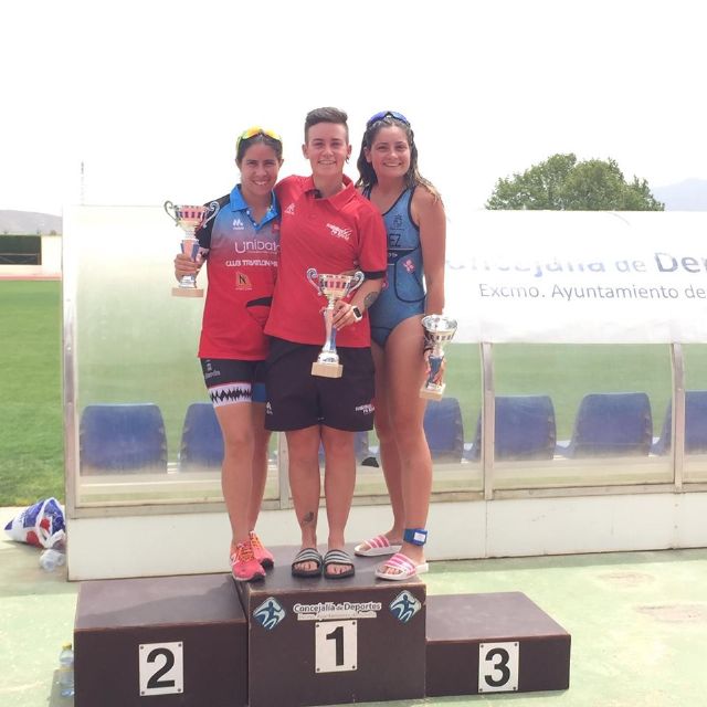 Marina Martínez y José Antonio Hoyos se coronan en el Triatlón de Jumilla - 1, Foto 1