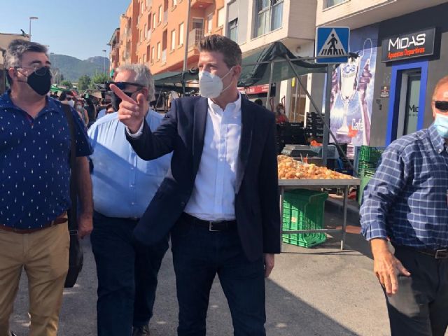 El mercadillo de El Palmar abre al público en su nueva ubicación dando cumplimiento a una reivindicación histórica de los vecinos - 3, Foto 3