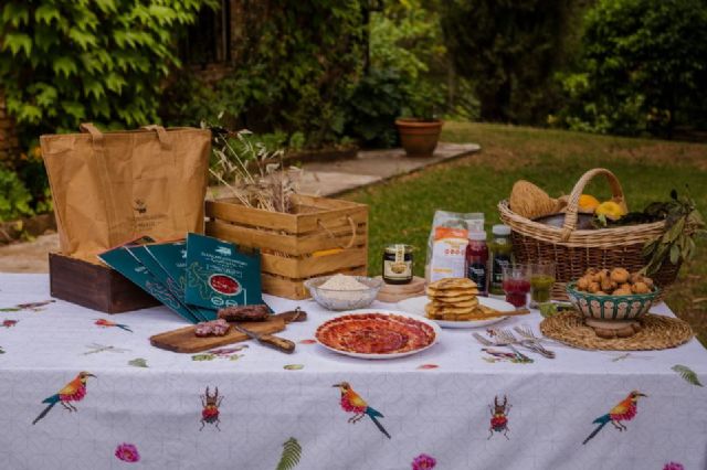 Sánchez Romero Carvajal & Pilar Ferrer lanzan un pack de edición limitada para disfrutar del mejor brunch al aire libre este verano - 1, Foto 1