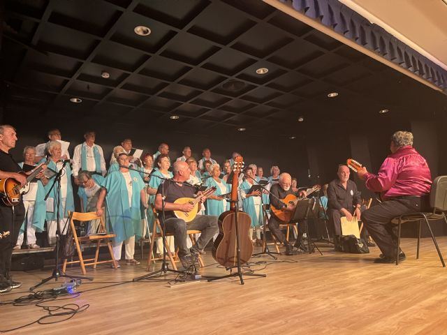 La Coral del Centro Municipal de la Tercera Edad celebra su 6° aniversario - 1, Foto 1