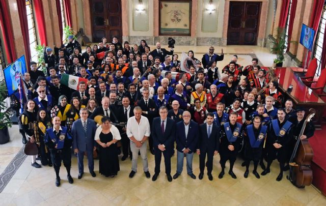 Grupos de cinco países llenan de música Murcia durante la celebración del Certamen de Tunas 'Barrio del Carmen' - 1, Foto 1