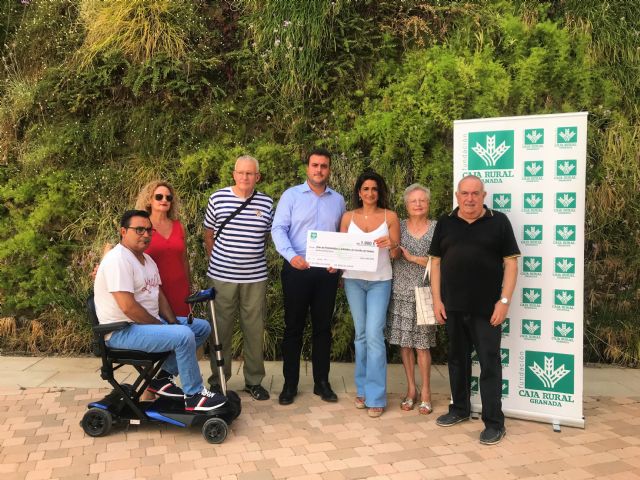 La Asociación del mayor de Zarcilla de Ramos recibe 100 sillas gracias a la Fundación Caja Rural de Granada - 2, Foto 2