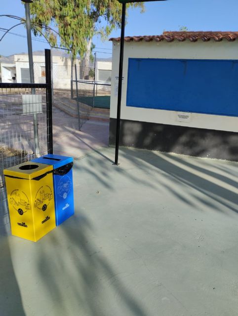 El Ayuntamiento intensifica su campaña de concienciación y reciclaje de residuos en las playas y piscinas del municipio durante el verano - 2, Foto 2