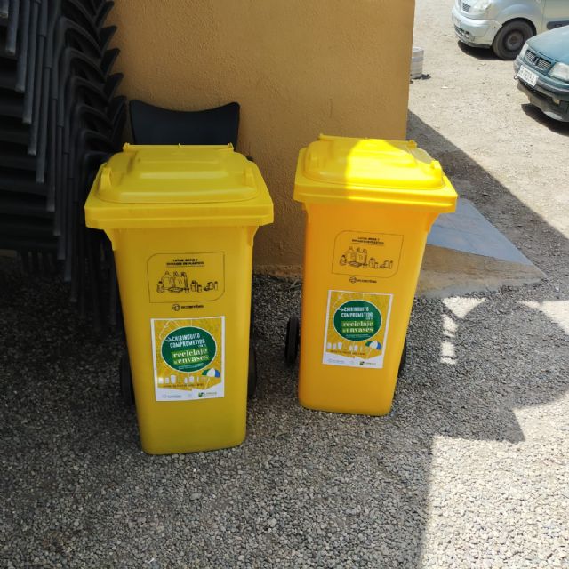 El Ayuntamiento intensifica su campaña de concienciación y reciclaje de residuos en las playas y piscinas del municipio durante el verano - 3, Foto 3