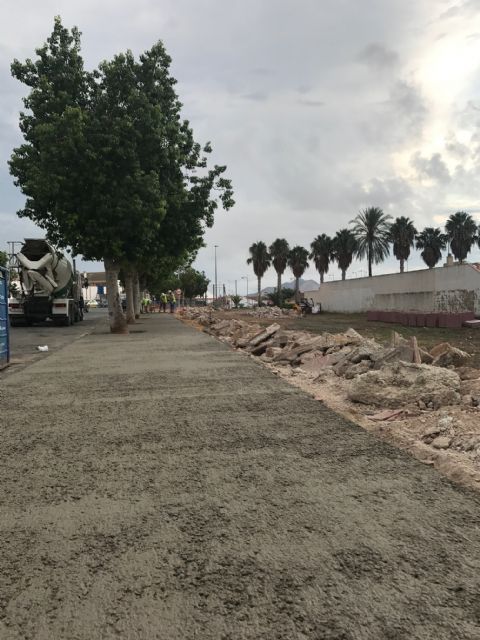 La próxima semana finalizan las obras de reparación de aceras y alcorques de la avenida de Murcia en la pedanía de Balsicas - 3, Foto 3