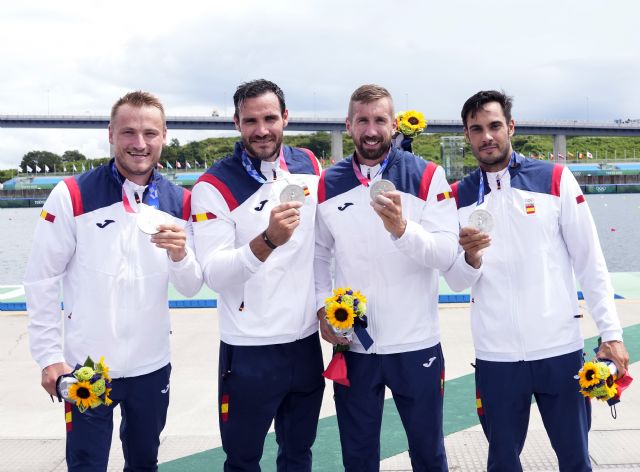 Marcus Cooper Walz, Saúl Craviotto, Carlos Arévalo y Rodrigo Germade con la plata conseguir en Tokio 2020 / Foto: COE, Foto 2