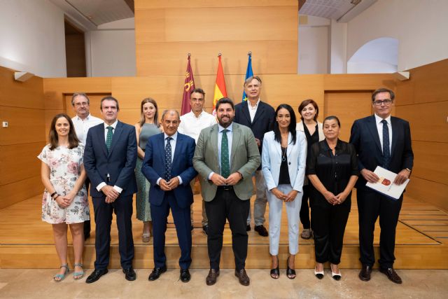 López Miras se compromete a impulsar en la Asamblea Regional una PNL de reconocimiento y apoyo a la economía social - 1, Foto 1